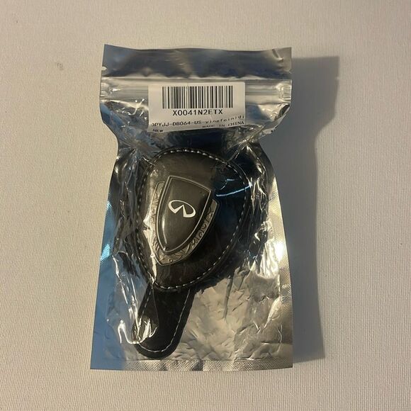 Infinity Logo Sunglass Holder for Car Black PU Leather NWT - Picture 9 of 9